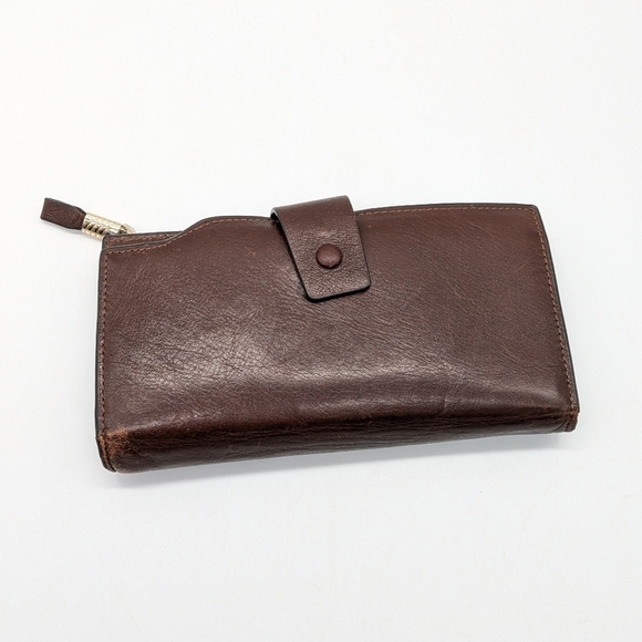 ✨3/$15 Travelambo brown leather wallet - Picture 1 of 10